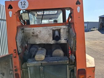 LOCUST 752 ROK VÝROBY 2006 - 14