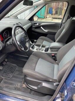 Ford S-Max - 14