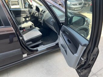 SUZUKI SX4 1.6i 88KW 1.MAJITEL 35000KM NAVIG.TAŽNÉ VYHŘ.SED. - 14