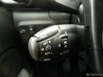 Citroen C3 1.2i Purotech Supreme po 1.majiteli 46 200km - 14