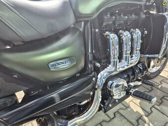 Triumph Rocket III Roadster - 14