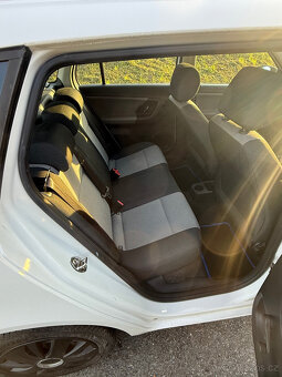 Škoda Fabia 2 Combi 1.6 TDI Klima COC list rok 30.12.2011 - 14