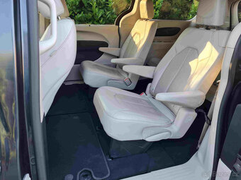 Chrysler Pacifica 3,6 Touring L, nový model, DPH - 14