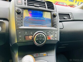 TOYOTA VERSO 1.6 D4D STYLE VYHŘEV SEDADEL - 14