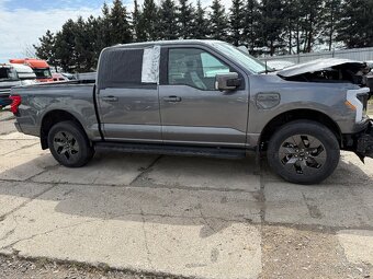 Ford F-150 Elektro 2024 Lightning LARIAT - 14