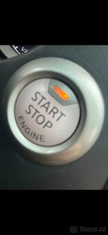 Nissan Navara TEKNA - 14