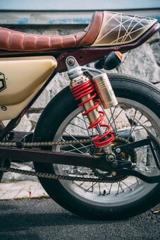 Motorka Suzuki TRS118 (café racer) - 14