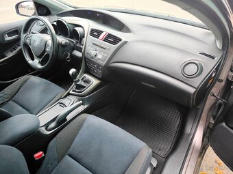 Honda Civic 1.8Vtech/104kW - 14