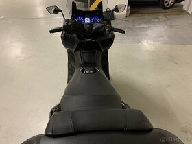 Yamaha T-Max 530 1.maj CR Serviska 7tkm Akrapovic TOP Stav - 14