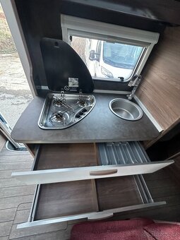 Knaus Live Traveller 650 DG 2019 - tažné - 14