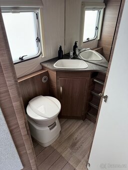 KNAUS SPORT 580 QS, 2019, 3tis km, FULL VÝBAVA - 14