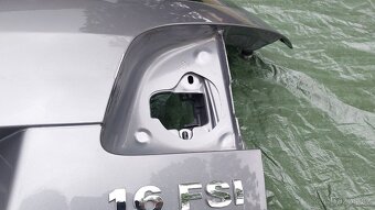 VW GOLF Plus – DVEŘE KUFR ŠEDÉ , STĚRAČ - 14