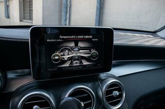 Mercedes-Benz GLC SUV 350 e 4MATIC A/T - 14