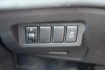 Nissan X-Trail XE 2.0DCi 110KW 4x4 4/2011 - 14