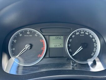 Škoda Roomster, 1,6i 77kW TOP STAV - 14