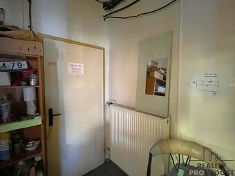 Pronájem obchodu 201 m2 v Tulešicích, obchod sklady rampa Tu - 14