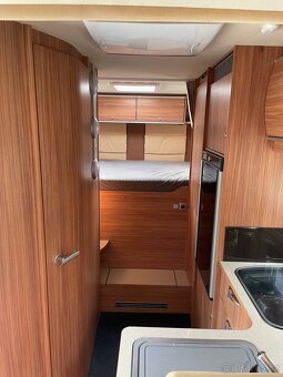 Obytné auto Burstner Ixeo it710 polointegral - 14