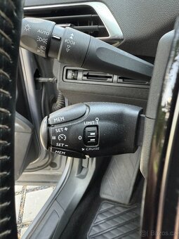 Peugeot 3008 1.2 THP 96 kW - 14