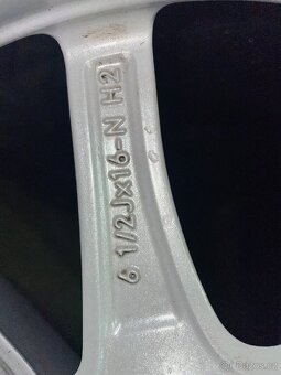 5x112 R16 6,5J ET22 BMW 3 + 205/60 R16 zimné (2023) - 14