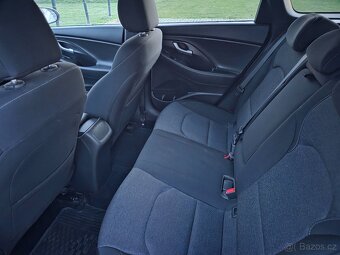 Hyundai i30 combi, 1.6 CRDi, 85 kW, Smart+, ČR, DPH - 14