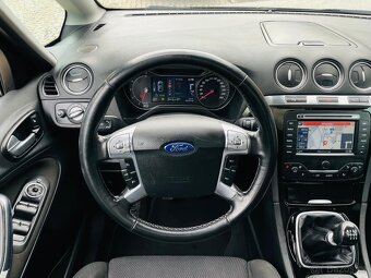 Ford S-MAX 2.0TDCI 120KW MANUÁL VÝHŘEV 7MÍST SENZORY PANORAM - 14