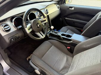 Ford Mustang, 4.0 V6, 150kw Manual - 14