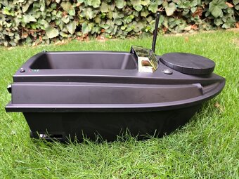 Zavazacia lodka s GPS + Sonar - 14