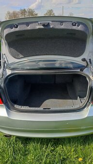 BMW 318d e90 - 14