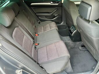 Volkswagen Passat B8 2.0tdi/110kw,Comfortline, pěkný vůz - 14