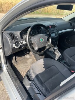 Škoda Octavia 1,9TDI DSG COMBI - 14