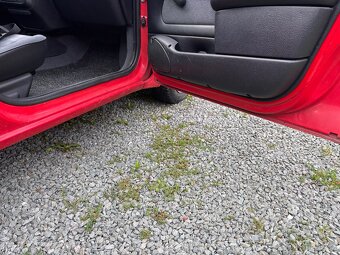 Peugeot 106 1,1 -44kw - 14
