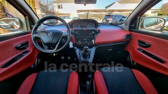 LANCIA Ypsilon III 1.2 8V ELEFANTINO rok 02/2013 - 14