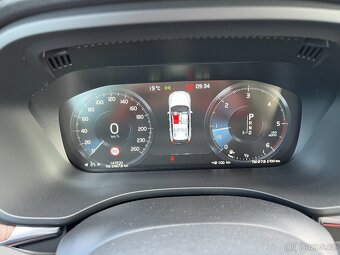 Volvo XC60 D4 AWD Momentum Pro – 6/2018, Nez. top. - 14