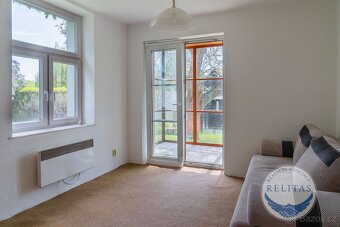 Prodej rodinného domu 200 m², pozemky 841 m² - 14
