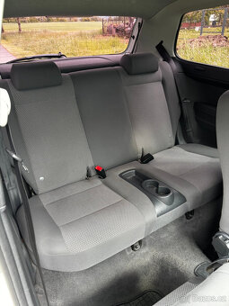 Volkswagen Fox 1.2i 40kW, RV 2010, Servo, Nová STK - 14