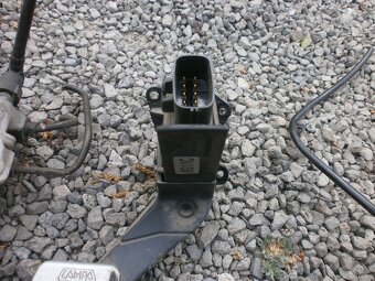 Daruji díly na FORD FOCUS 1.8TDDI Rok 2000 - 14