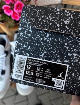 Jordan 4 Military Black - 14