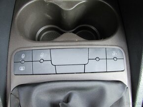 Seat Ibiza 1.6 TDi 66kW, Servisní kniha, nová STK - 14
