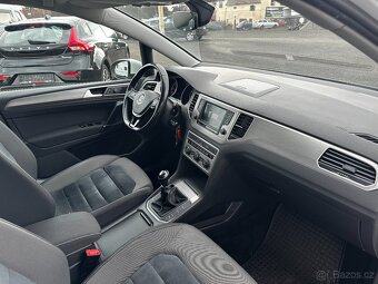 VW GOLF SPORTSVAN 1,6 TDI -- MÁLO KM -- PŮVOD ČR - 14