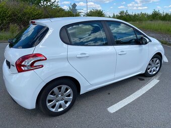 PEUGEOT 208 1.2 BENZÍN 2012 BÍLÁ - 14