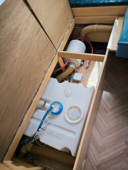 Rodinný karavan Burstner Ventana 530 tk - palandy - 14