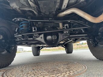 Toyota FJ Cruiser bez koroze s plnou výbavou do terénu - 14