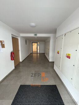 Pronájem bytu 1+kk o rozloze 39 m2, ulice Na Výsluní, Boskov - 14