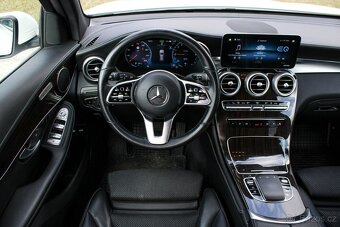 Mercedes GLC SUV 300 E 4MATIC A/T 245KW - 14
