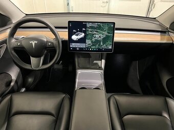 Tesla Model Y Long Range AWD rok 2021 - 14