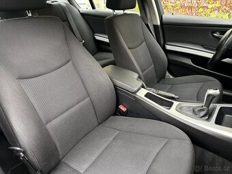 BMW Řada 3 E90 320i 115kW Sedan 6st. Manuál Klima Facelift - 14