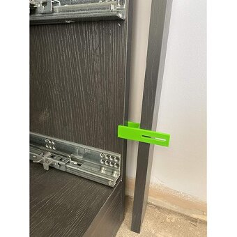 U-Scribe Jig 18 mm prípravok na montáž ukončovacích líšt - 14