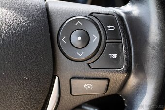 Toyota Auris 1.6 D-4D S&S Executive (2015). - 14