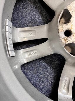 5x100 R16 Orig. alu disky Lexus CT , IS - 14