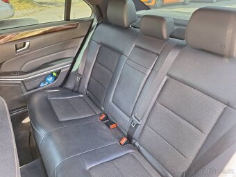 Mercedes-Benz E 200 Bluetec - 14